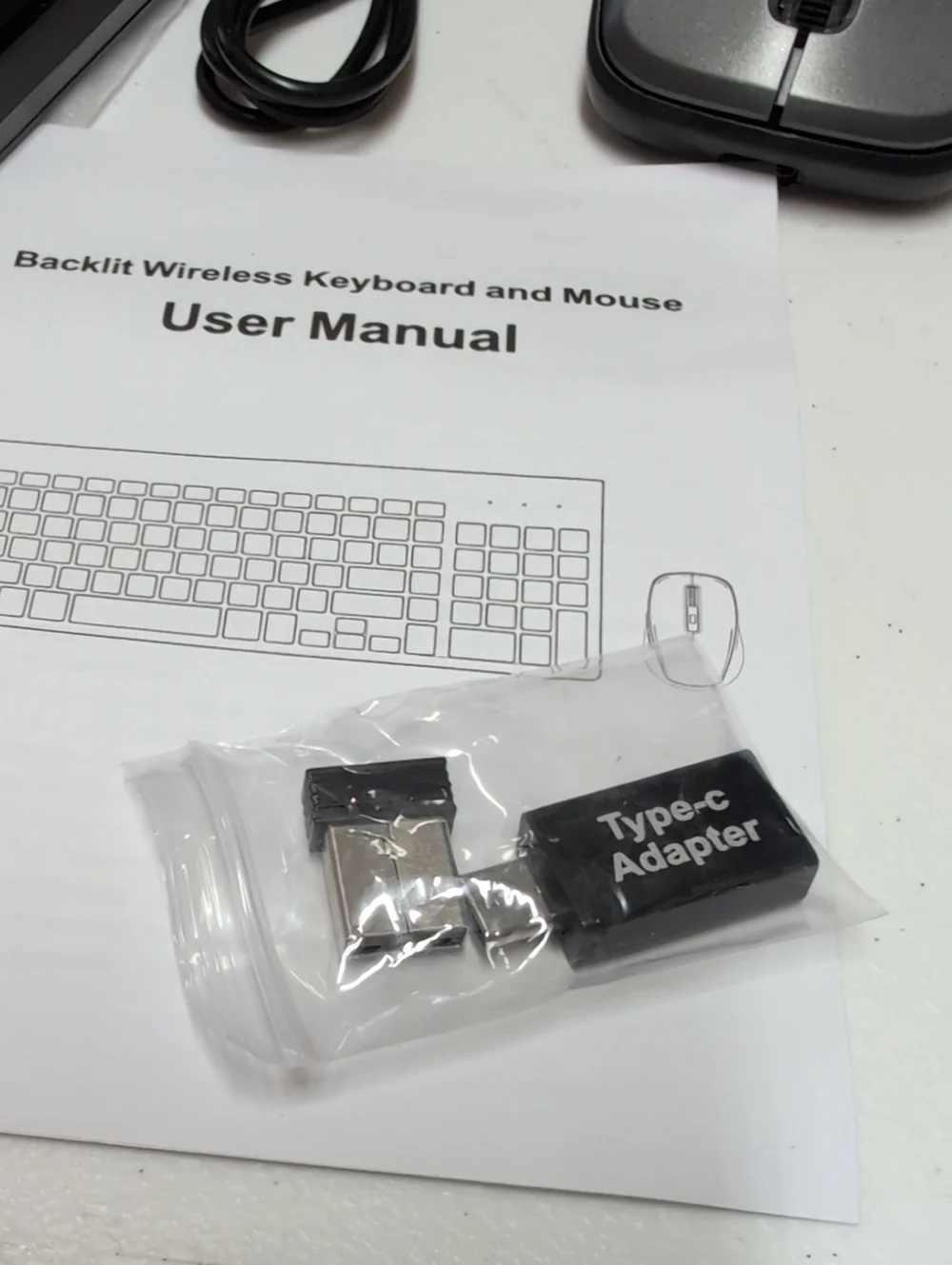 Wireless Keyboard and Mouse Combo - Gray. (95)